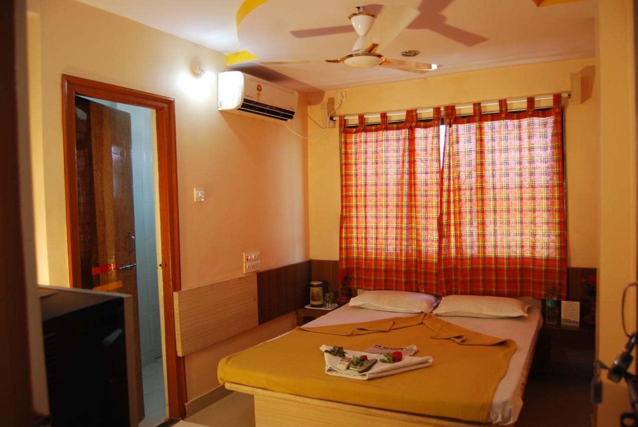 Hotel Utsav Shirdi Eksteriør billede