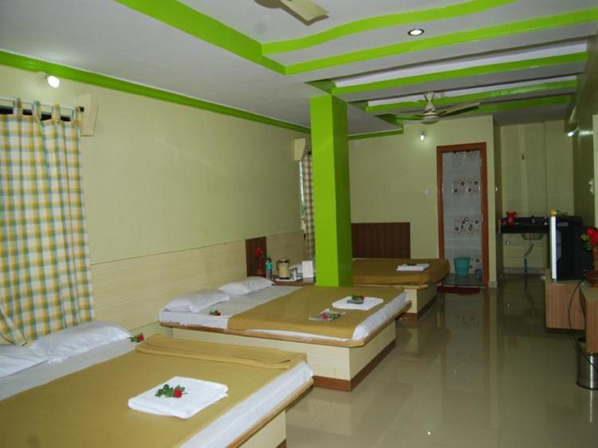 Hotel Utsav Shirdi Eksteriør billede