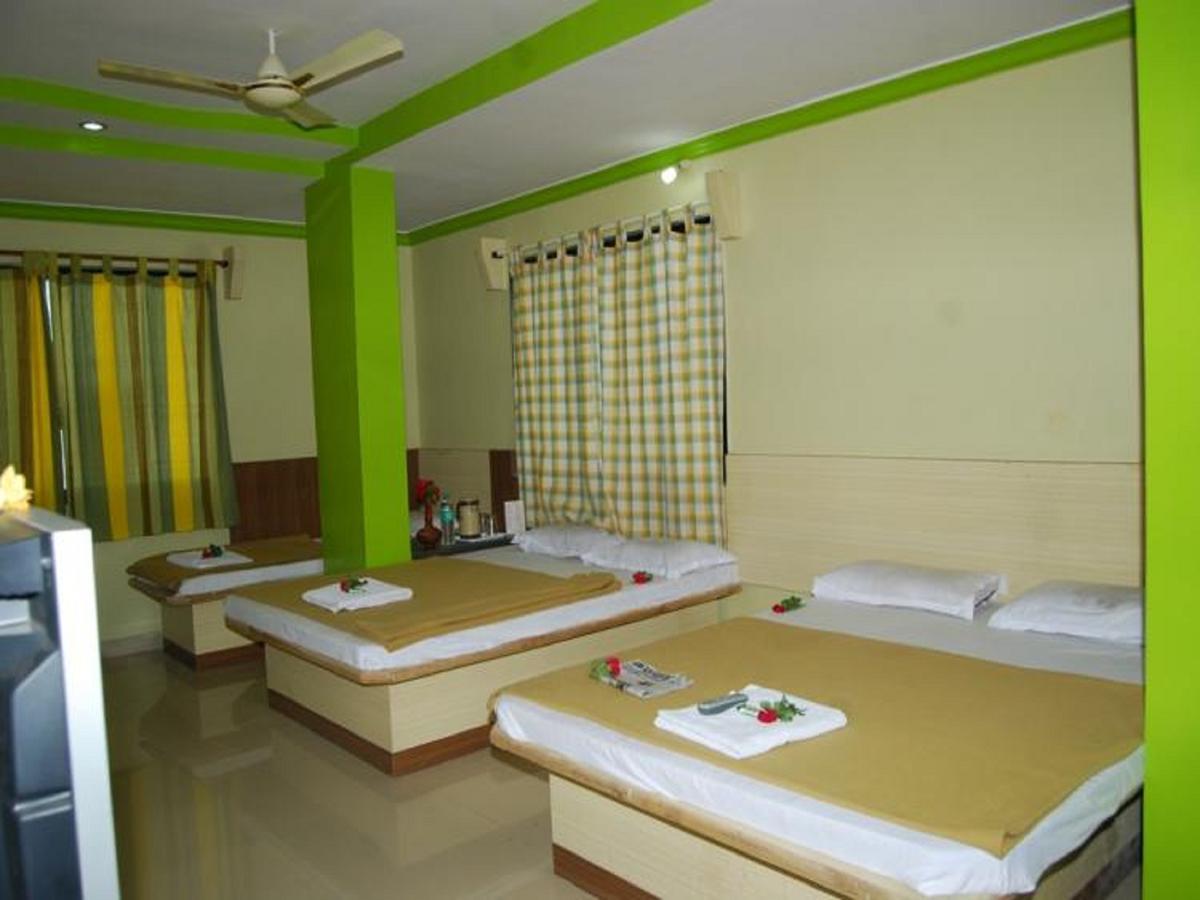 Hotel Utsav Shirdi Eksteriør billede